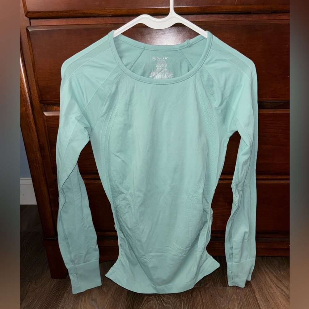 LONGSLEEVE WORKOUT TOP